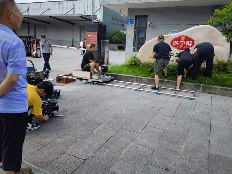 山南广告片拍摄公司核心优势：全流程服务，让品牌广告片省心更出彩